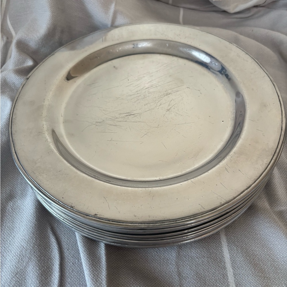 Set of 8  WILTON Columbia SC 11 inch Pewter Dinner Plates/ Chargers